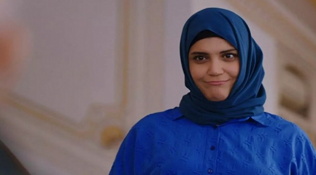 Kızılcık Şerbeti&#039;nin Nilay&#039;ı yeni sevgilisiyle el ele