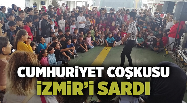 Cumhuriyet coşkusu İzmir’i sardı