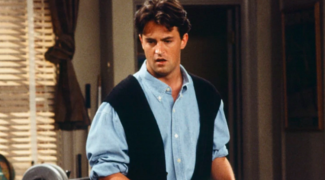 Friends dizisinin yıldızı Matthew Perry, hayatını kaybetti