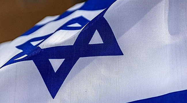 Gazze Şeridi'nden düzenlenen saldırılarda ölen İsraillilerin sayısı 300'e yükseldi.