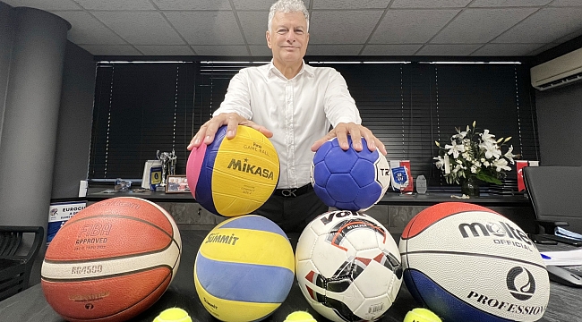 İzmir Büyükşehir Belediyesi’nin spor kulübünde bayrak değişimi