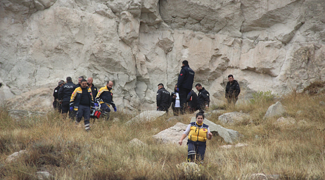Sivas'ta 14 yaşındaki kız çocuğu uçurumdan atlayarak canına kıydı