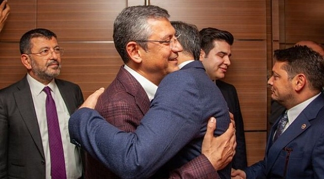 İstanbul&#039;da 185 delege &#039;Özel&#039;dedi!