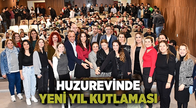Huzurevinde yeni yıl kutlaması