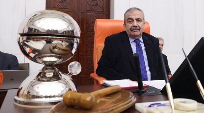 Sırrı Süreyya Önder, Genel Kurul&#039;da fenalaştı