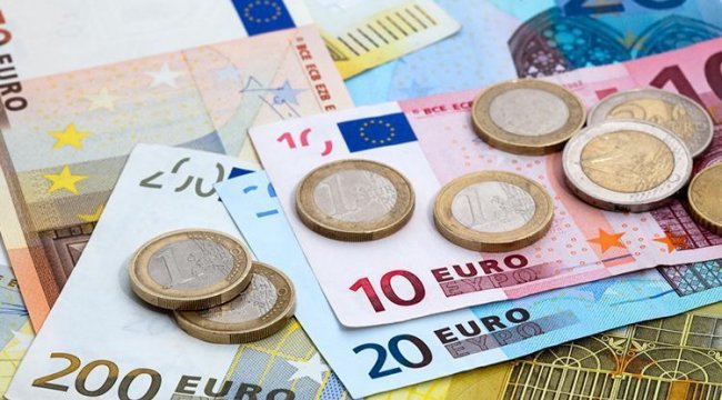 AB kutlama mesajı yayınladı... Euro 25 yıldır piyasada