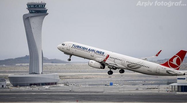 İstanbul-Antalya seferinde THY uçağına yıldırım isabet etti