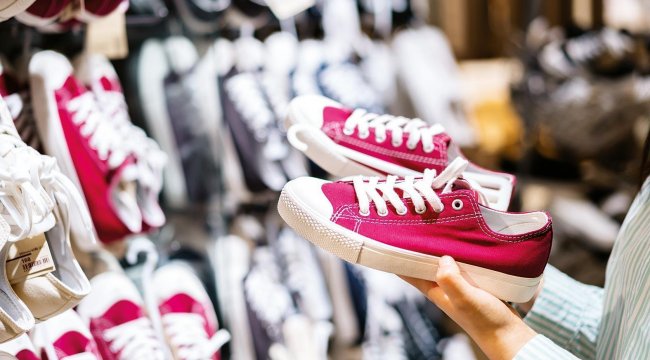 Sahte ve taklit ayakkabı kıskaç altına alınacak ek vergilerle yerli üretim desteklenecek...