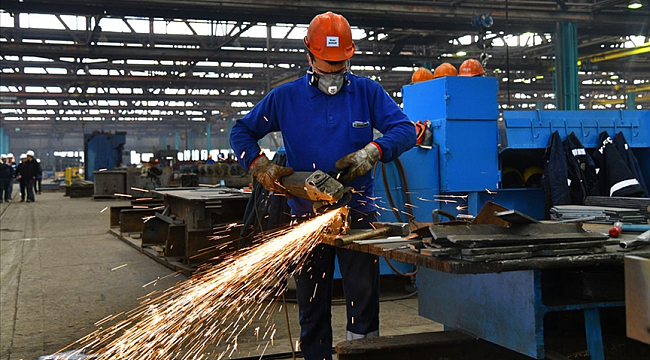 TÜİK: Türkiye ekonomisi 2023'te yüzde 4,5 büyüdü.