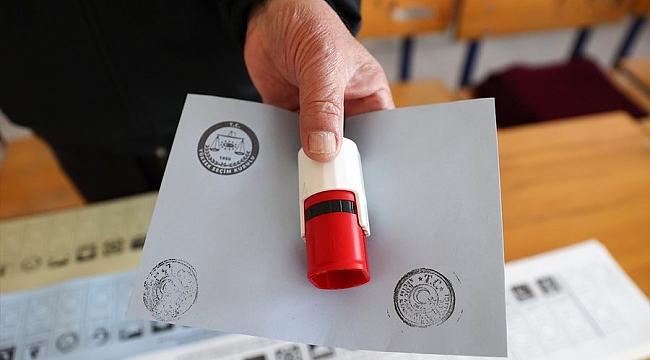 32 ilde sandıklar kapandı: Oy verme işlemi bitti