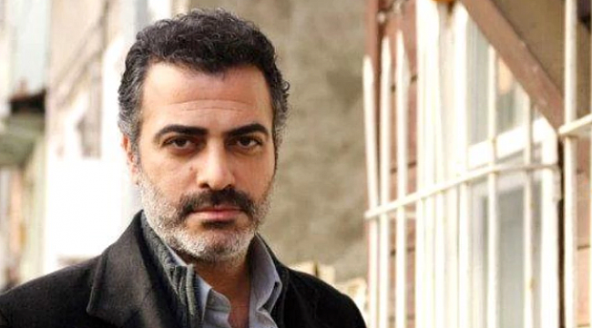 Oyuncu-yönetmen Sermiyan Midyat, Mardin'de söyleyişe katıldı.