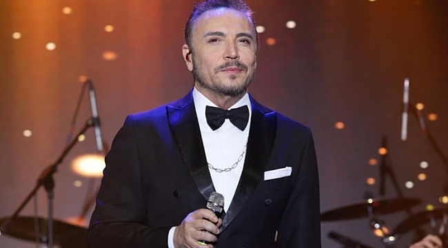 Şarkıcı Cenk Eren, yüz gerdirme ameliyatı oldu