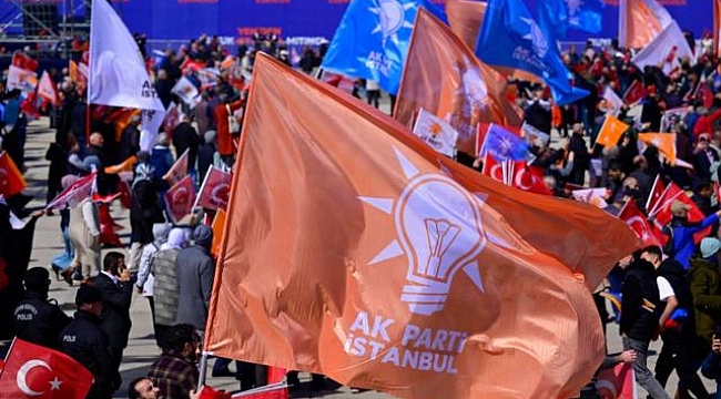 AK Parti&#039;de görevden alınacak 2 isim belli oldu