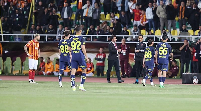 Fenerbahçe sahadan çekildi, Süper Kupa maçı yarım kaldı