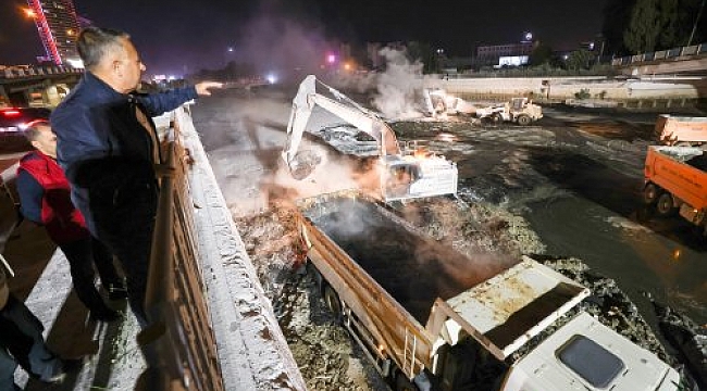 İZSU’dan Meles Çayı ve Arap Deresi’nde gece mesaisi