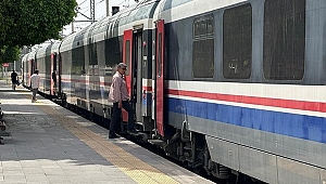 Mersin-Adana demiryolu hattında YHT molası