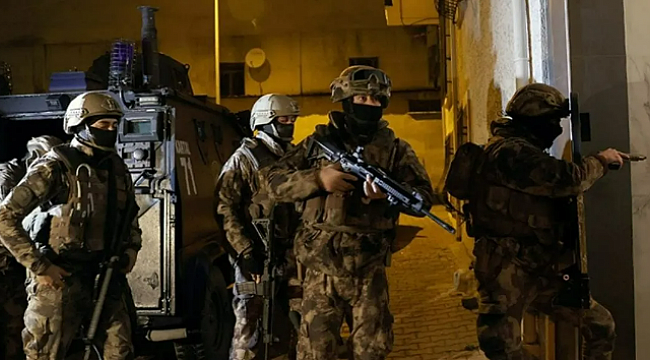 İzmir'de 'Mahzen' operasyonu... Husumetli 2 çete çökertildi!