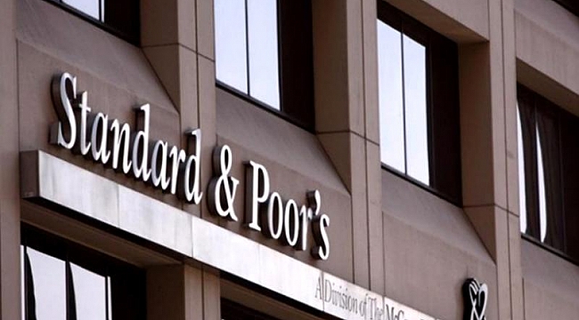 S&amp;P Türkiye'nin kredi notunu yükseltti