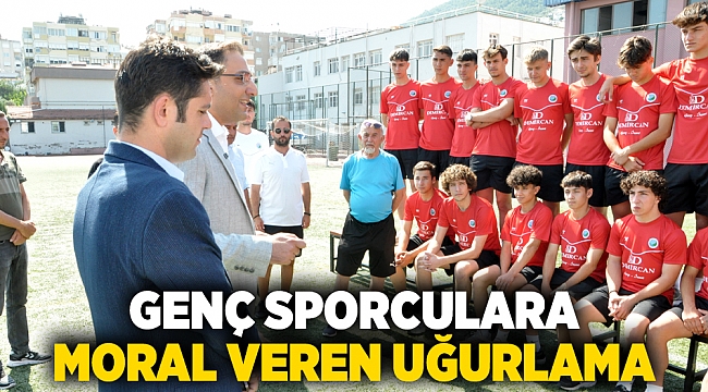 Genç sporculara moral veren uğurlama