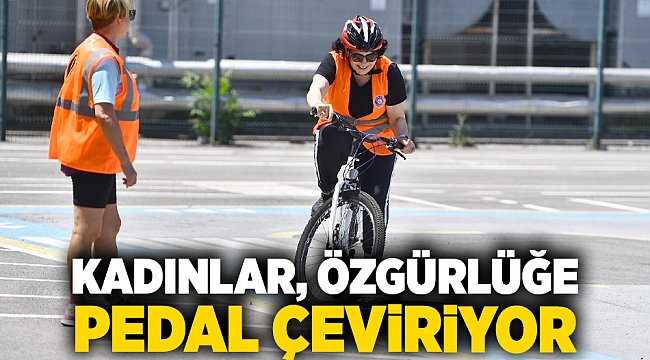 Hayatlarında ilk kez bisiklet sürdüler: Kadınlar, özgürlüğe pedal çeviriyor