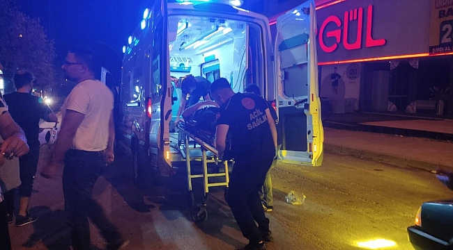 Mersin&#039;de hafif ticari araçla çarpışan motosikletin sürücüsü yaralandı