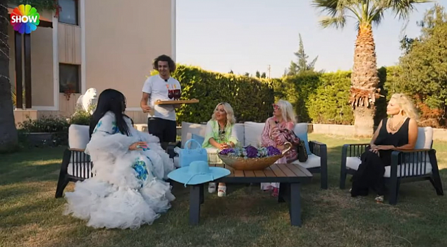 Bülent Ersoy&#039;un garsona &#039;&#039;Çirkinsin&#039;&#039; demesi tepki çekti