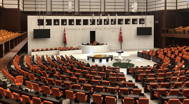 Düzenleme Meclis&#039;e sunuldu: Birden fazla maaş alma dönemi bitiyor