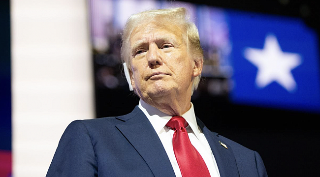 FBI, Trump'ın kulağına mermi isabet ettiğini doğruladı