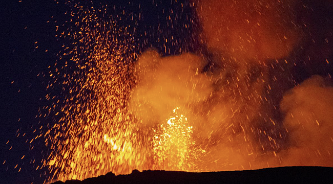 İtalya&#039;daki Etna Yanardağı&#039;nda volkanik hareketlilik sürüyor