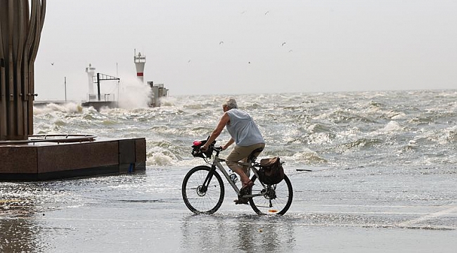 Meteoroloji'den 4 kente "gök gürültülü sağanak" uyarısı