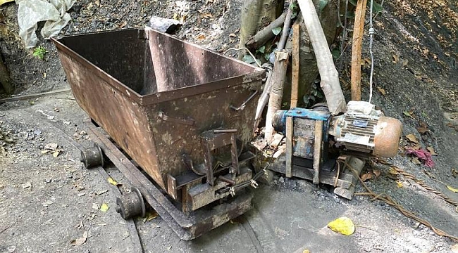 Ruhsatsız 6 maden ocağı imha edildi