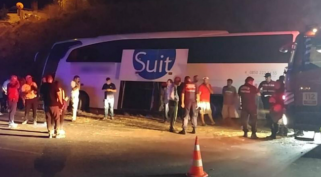 Aydın&#039;da otobüs devrildi: 1 ölü, 10 yaralı