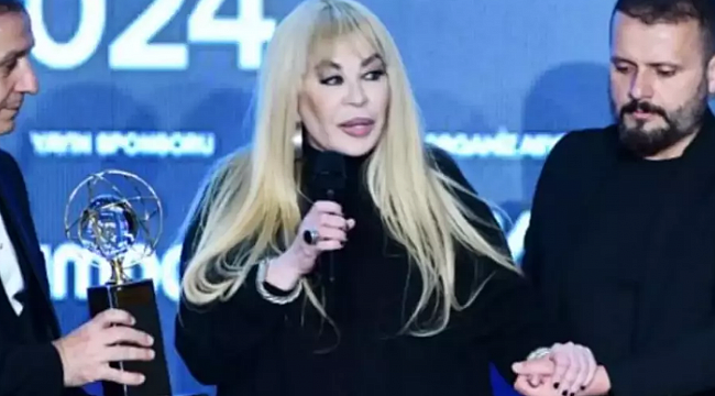 Zerrin Özer&#039;den kötü haber!