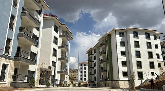 24 bin 559 deprem konutu bugün hak sahiplerine teslim edilecek