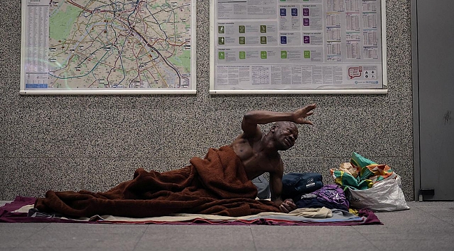 Avrupa&#039;da evsizlik sorunu kontrolden çıkıyor