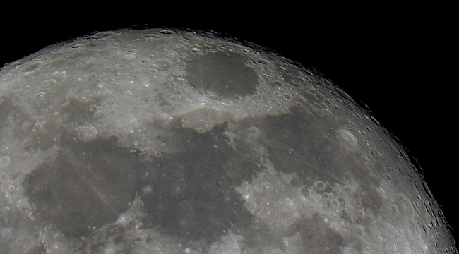 Ay bilinenden yüz milyonlarca yıl daha yaşlı olabilir