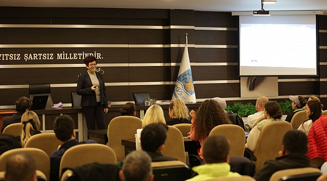 NARLIDERE BELEDİYESİ’NDE ÖRNEK UYGULAMA:  ÇALIŞANLARA CİNSİYET EŞİTLİĞİ EĞİTİMİ VERİLDİ