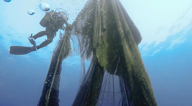 Denizlerden 224 futbol sahası büyüklüğünde hayalet ağ çıkarıldı