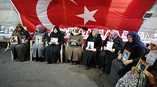 Diyarbakır anneleri 2 bin gündür evlat nöbetinde