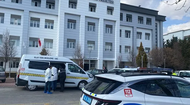 Konya Selçuk Üniversitesi’nde Dekan yardımcısına silahlı saldırı gerçekleştirildi