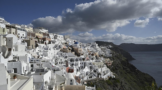Yunanistan, Santorini Adası&#039;nda depreme hazırlık amacıyla liman inşa edecek