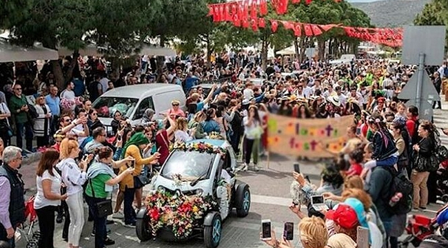 14. Alaçatı Ot Festivali’nde ünlü isimler sahne alacak!
