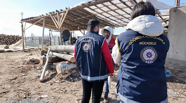 Kaçak yollarla yurda giren 23 düzensiz göçmen yakalandı