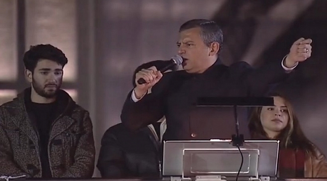 Özel, Saraçhane'de halka seslendi: Yeni miting adresi belli oldu