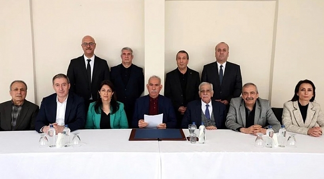 PKK'dan 'ateşkes' için talep: 'Kongreye Öcalan başkanlık etsin'