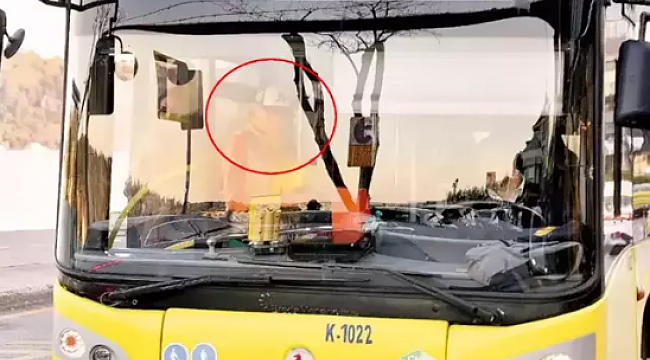 &quot;Uzun zamandır işim yok&quot; diyen ünlü oyuncu İETT otobüsüne binerken görüntülendi