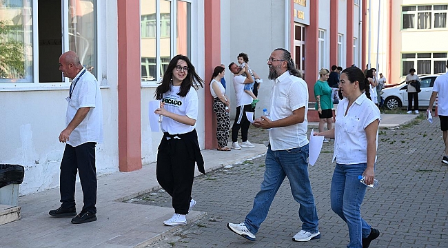 Aile boyu YKS&#039;ye girdiler