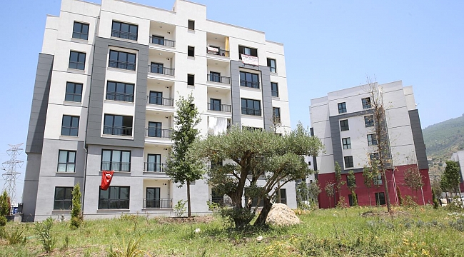 Bakan Kurum&#039;dan gençlere sosyal konut müjdesi