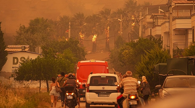 Bakan Yerlikaya: 50 binin üzerinde vatandaşımız güvenli bölgelere alındı