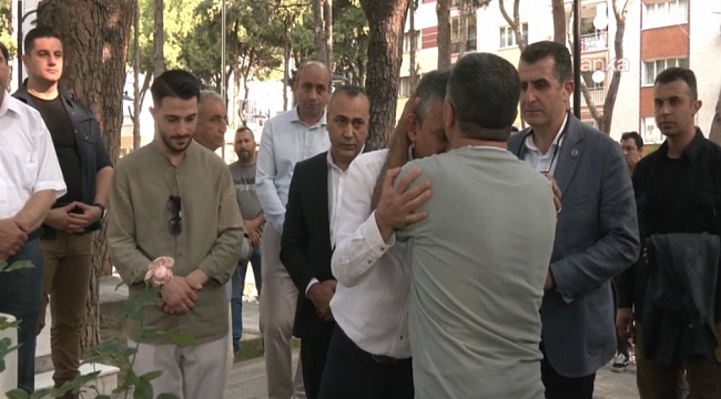 Şehit babasından cenazedeki provokasyona anlamlı yanıt